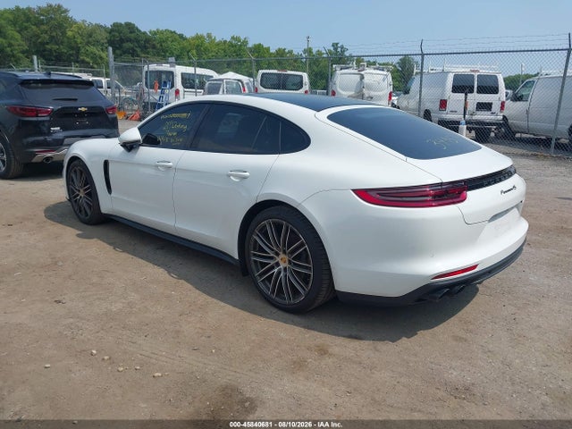 WP0AB2A70JL134495 Porsche Panamera 4s