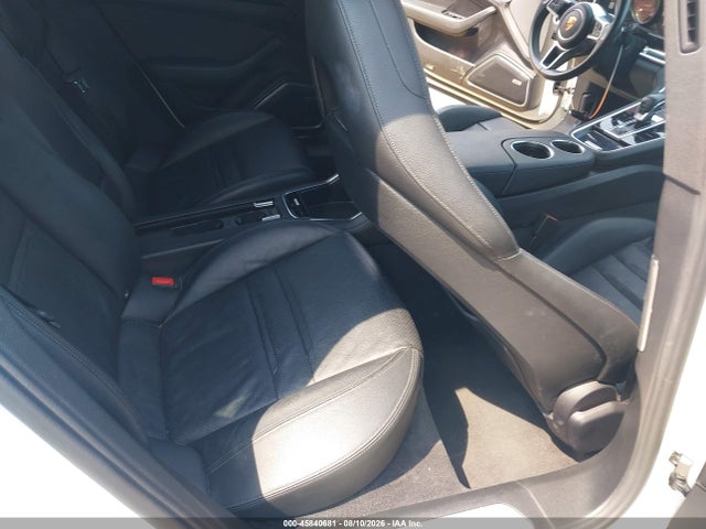 WP0AB2A70JL134495 Porsche Panamera 4s