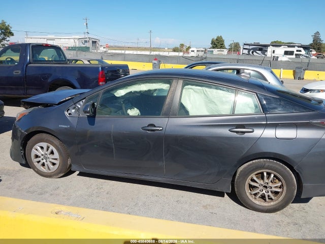 Toyota Prius Two 2017 JTDKBRFU8H3031279 Image 13
