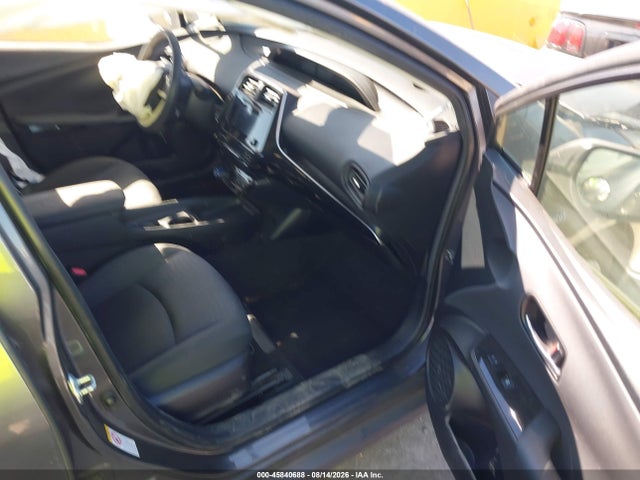 Toyota Prius Two 2017 JTDKBRFU8H3031279 Image 5