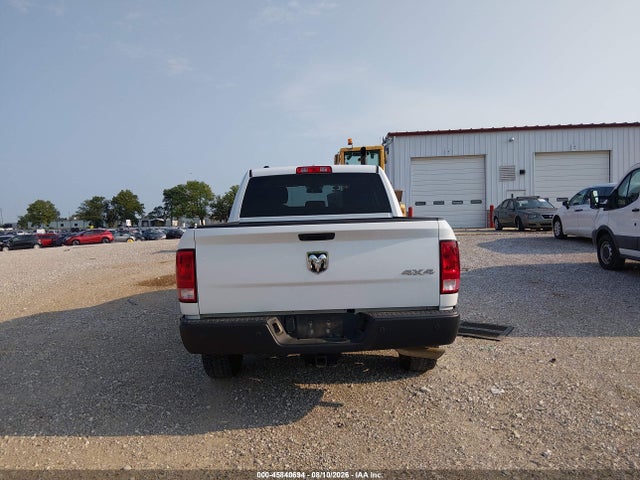 45840694 :رقم المزاد ، 1C6RR7KG9MS559192 vin ، 2021 Ram 1500 Classic Tradesman  4x4 5'7 Box مزاد بيع