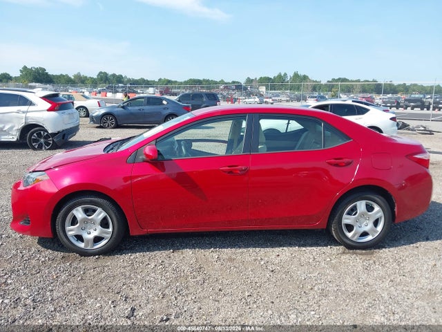 45840747 :رقم المزاد ، 2T1BURHE3JC083349 vin ، 2018 Toyota Corolla Le مزاد بيع