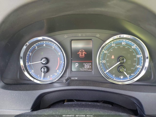 45840747 :رقم المزاد ، 2T1BURHE3JC083349 vin ، 2018 Toyota Corolla Le مزاد بيع