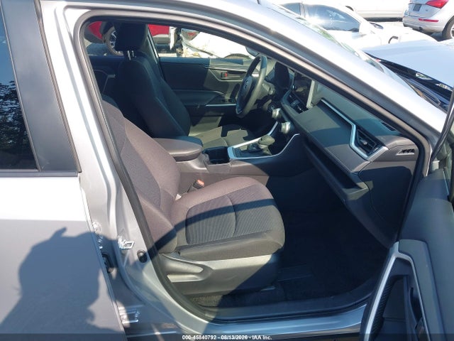 Toyota RAV4 LE 2023 JTMG1RFV0PD098310 Image 18
