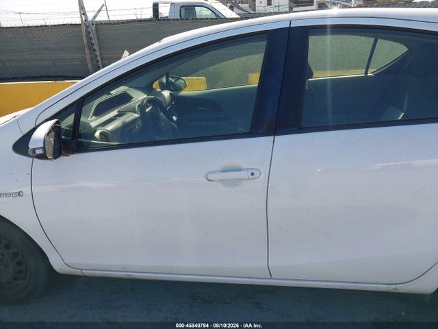 Aukcja sprzedaży 2013 Toyota Prius C Two, vin: JTDKDTB3XD1550151, numer aukcji: 45840794