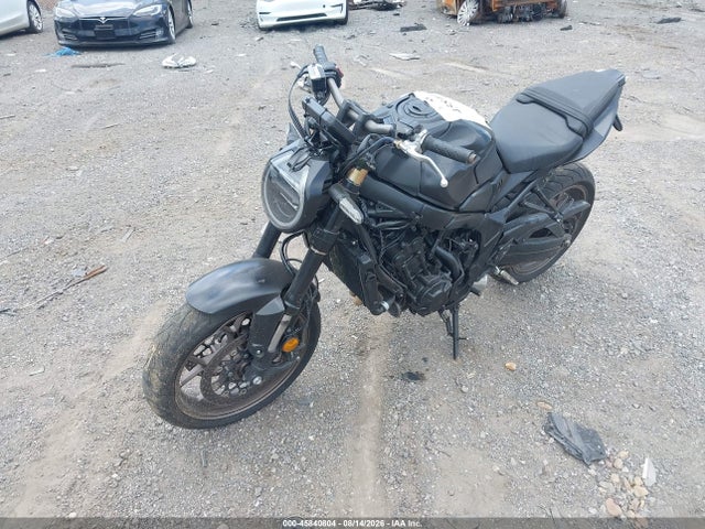 2024 Honda Cb650 R მანქანა იყიდება აუქციონზე, vin: MLHRH1654R5000430, აუქციონის ნომერი: 45840804