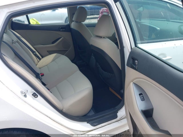 Продажа на аукционе авто 2015 Kia Optima Lx, vin: KNAGM4A77F5536975, номер лота: 45840818
