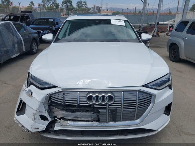 Audi E-tron Premium Quattro 2022 WA1AAAGE8NB025677 Image 12