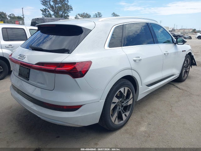 Audi E-tron Premium Quattro 2022 WA1AAAGE8NB025677 Image 4