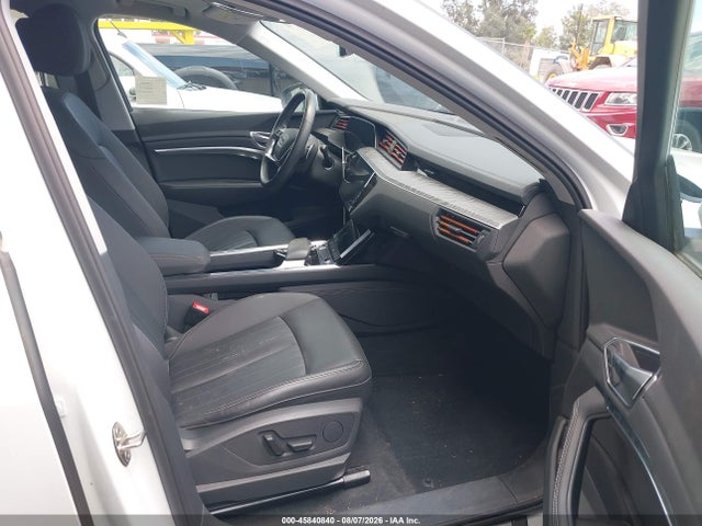 Audi E-tron Premium Quattro 2022 WA1AAAGE8NB025677 Image 5