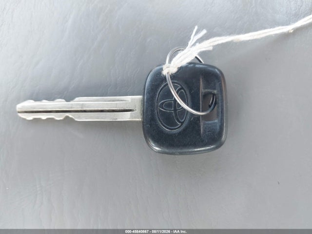 2002 Toyota Camry Le მანქანა იყიდება აუქციონზე, vin: 4T1BE32K62U063847, აუქციონის ნომერი: 45840867