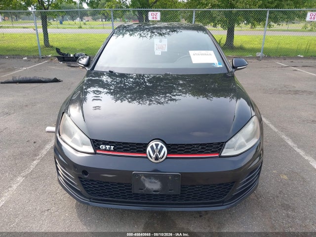 2015 Volkswagen Golf Gti 2.0t S 4-door მანქანა იყიდება აუქციონზე, vin: 3VW4T7AU0FM007889, აუქციონის ნომერი: 45840868