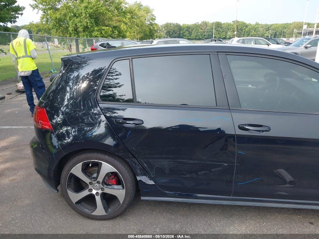 2015 Volkswagen Golf Gti 2.0t S 4-door მანქანა იყიდება აუქციონზე, vin: 3VW4T7AU0FM007889, აუქციონის ნომერი: 45840868