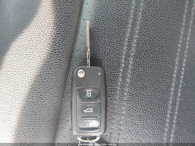 2014 Volkswagen Jetta Gli Autobahn მანქანა იყიდება აუქციონზე, vin: 3VW4T7AJ6EM379483, აუქციონის ნომერი: 45840924