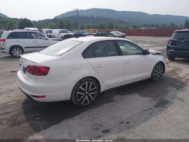 2014 Volkswagen Jetta Gli Autobahn მანქანა იყიდება აუქციონზე, vin: 3VW4T7AJ6EM379483, აუქციონის ნომერი: 45840924