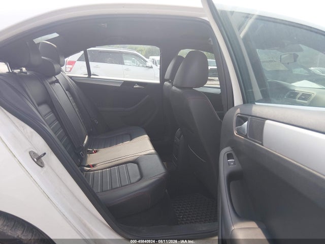 2014 Volkswagen Jetta Gli Autobahn მანქანა იყიდება აუქციონზე, vin: 3VW4T7AJ6EM379483, აუქციონის ნომერი: 45840924