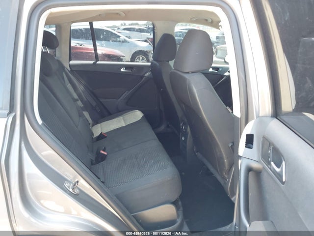45840926 :رقم المزاد ، WVGAV7AXXBW542485 vin ، 2011 Volkswagen Tiguan S مزاد بيع