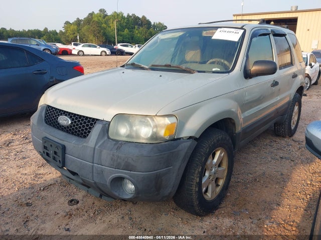 2005 Ford Escape Xlt მანქანა იყიდება აუქციონზე, vin: 1FMYU93145DA13586, აუქციონის ნომერი: 45840940