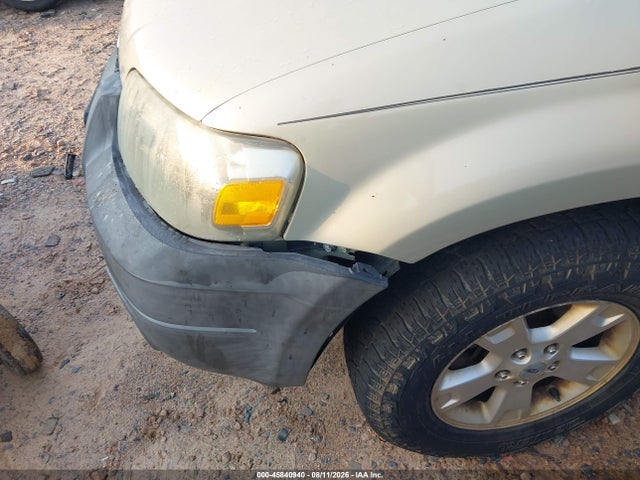 2005 Ford Escape Xlt მანქანა იყიდება აუქციონზე, vin: 1FMYU93145DA13586, აუქციონის ნომერი: 45840940