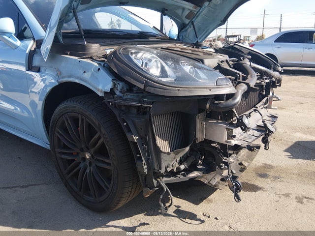 Продаж на аукціоні авто 2018 Porsche Macan Turbo, vin: WP1AF2A53JLB70425, номер лоту: 45840968