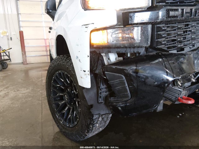 Chevrolet Silverado 1500 Custom Trail Boss 2019 3GCPYCEF2KG264972 Image 18