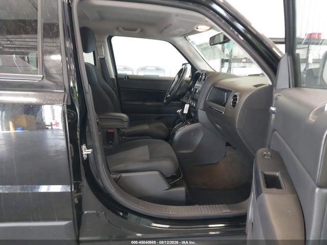 45840989 :رقم المزاد ، 1C4NJRFB2GD725313 vin ، 2016 Jeep Patriot Latitude مزاد بيع