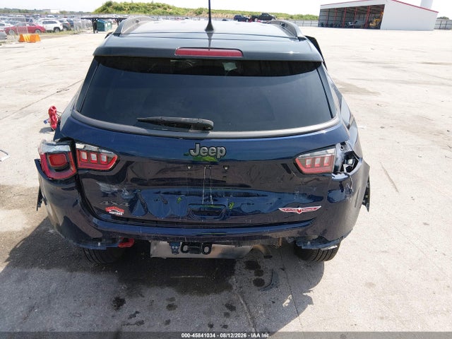 45841034 :رقم المزاد ، 3C4NJDDB3JT410415 vin ، 2018 Jeep Compass Trailhawk 4x4 مزاد بيع