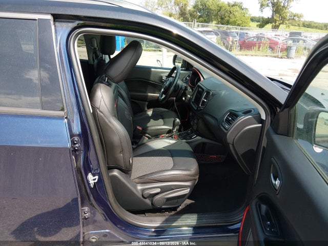 45841034 :رقم المزاد ، 3C4NJDDB3JT410415 vin ، 2018 Jeep Compass Trailhawk 4x4 مزاد بيع