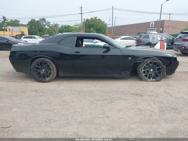 Продаж на аукціоні авто 2016 Dodge Challenger 392 Hemi Scat Pack Shaker, vin: 2C3CDZFJ4GH255427, номер лоту: 45841052