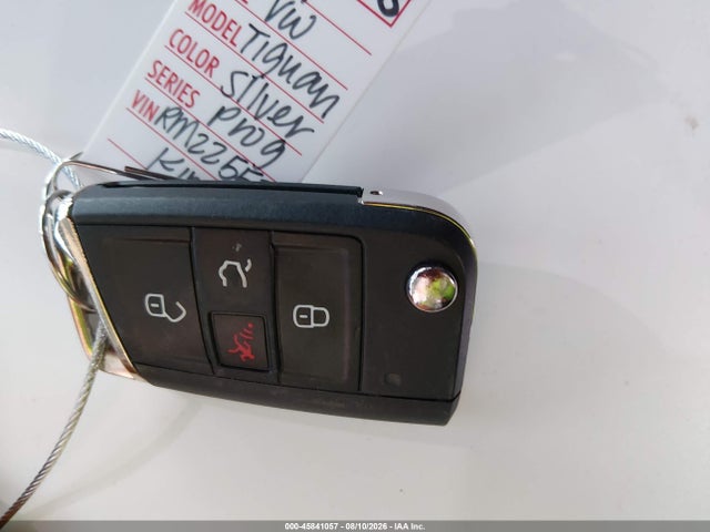 3VVRB7AX7RM225579 Volkswagen Tiguan 2.0t S