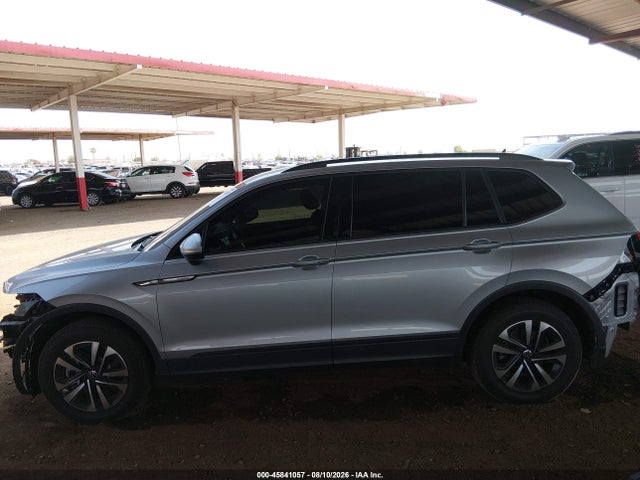 3VVRB7AX7RM225579 Volkswagen Tiguan 2.0t S