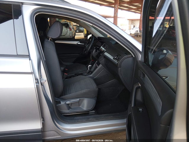3VVRB7AX7RM225579 Volkswagen Tiguan 2.0t S