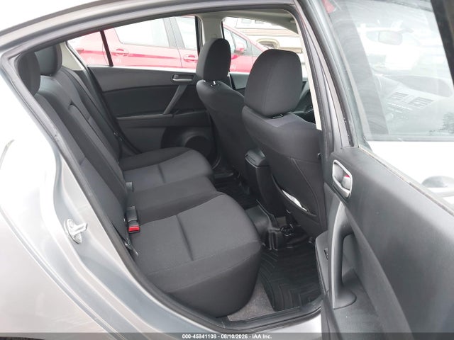 45841108 :رقم المزاد ، JM1BL1VG4B1415623 vin ، 2011 Mazda Mazda3 I Touring مزاد بيع