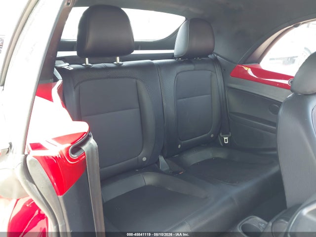 2018 Volkswagen Beetle 2.0t Coast/2.0t S/2.0t Se მანქანა იყიდება აუქციონზე, vin: 3VW5DAAT3JM516633, აუქციონის ნომერი: 45841119