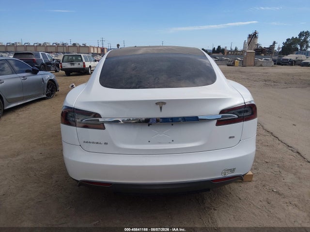 45841188 :رقم المزاد ، 5YJSA1CN9DFP23016 vin ، 2013 Tesla Model S مزاد بيع