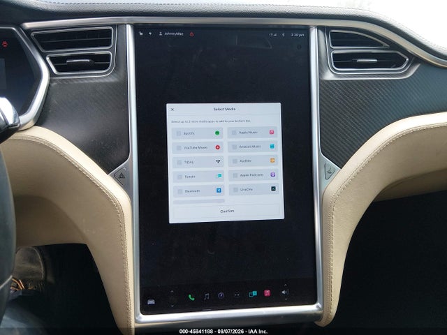 45841188 :رقم المزاد ، 5YJSA1CN9DFP23016 vin ، 2013 Tesla Model S مزاد بيع