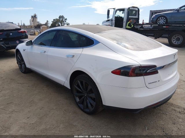 45841188 :رقم المزاد ، 5YJSA1CN9DFP23016 vin ، 2013 Tesla Model S مزاد بيع
