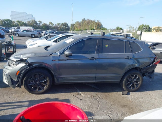 3VV2B7AX2NM014592 Volkswagen Tiguan 2.0t Se
