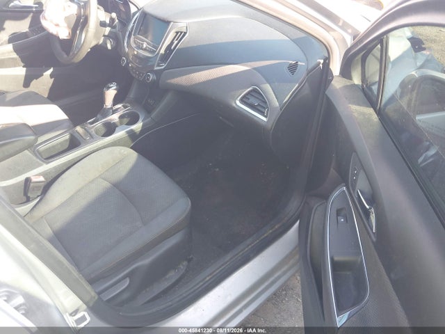 45841230 :رقم المزاد ، 3G1BC6SM1KS536026 vin ، 2019 Chevrolet Cruze Ls مزاد بيع