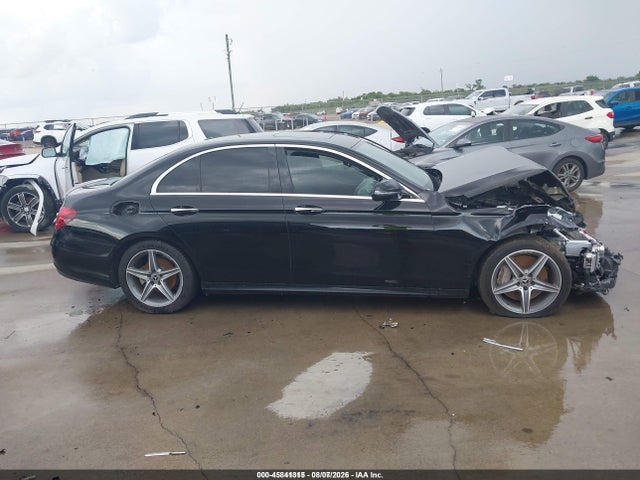 WDDZF4JBXKA551990 Mercedes-Benz E 300