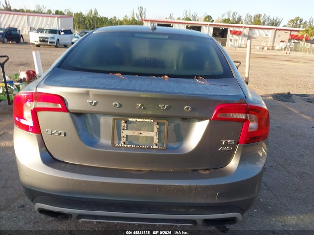 Aukcja sprzedaży 2016 Volvo S60 Cross Country T5 Platinum, vin: YV4612UM6G2000287, numer aukcji: 45841335