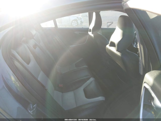 Aukcja sprzedaży 2016 Volvo S60 Cross Country T5 Platinum, vin: YV4612UM6G2000287, numer aukcji: 45841335
