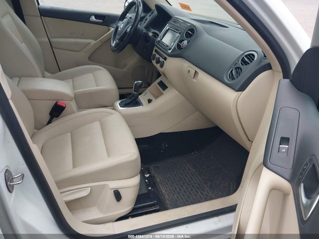 Продажа на аукционе авто 2015 Volkswagen Tiguan Se, vin: WVGBV7AX2FW588337, номер лота: 45841374
