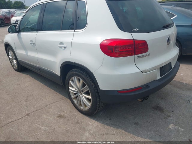 Продажа на аукционе авто 2015 Volkswagen Tiguan Se, vin: WVGBV7AX2FW588337, номер лота: 45841374