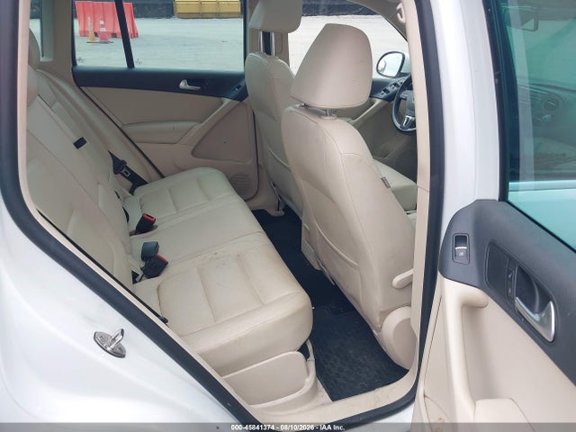 Продажа на аукционе авто 2015 Volkswagen Tiguan Se, vin: WVGBV7AX2FW588337, номер лота: 45841374