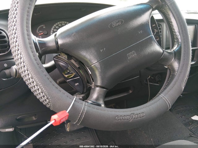 45841382 :رقم المزاد ، 1FTRX17L03NA50994 vin ، 2003 Ford F-150 Lariat/xl/xlt مزاد بيع
