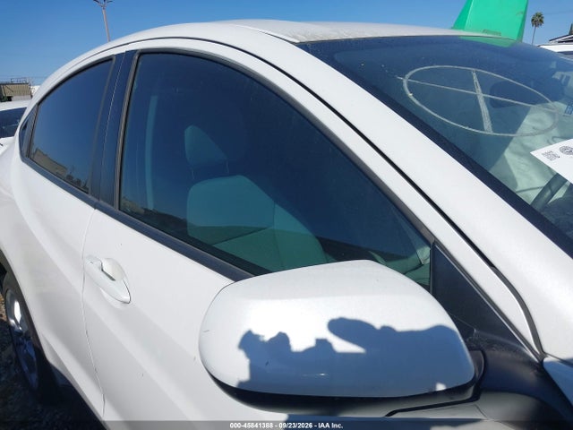 2021 Honda Hr-v 2wd Lx მანქანა იყიდება აუქციონზე, vin: 3CZRU5H33MM706075, აუქციონის ნომერი: 45841388