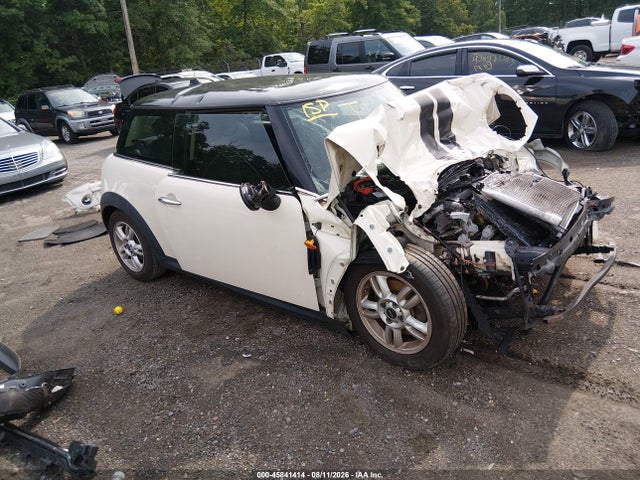 Продаж на аукціоні авто 2013 Mini Hardtop Cooper, vin: WMWSU3C51DT677839, номер лоту: 45841414