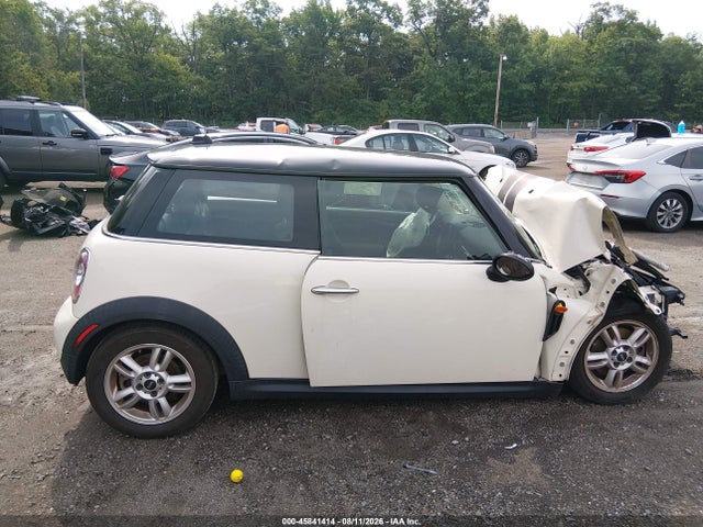Продаж на аукціоні авто 2013 Mini Hardtop Cooper, vin: WMWSU3C51DT677839, номер лоту: 45841414