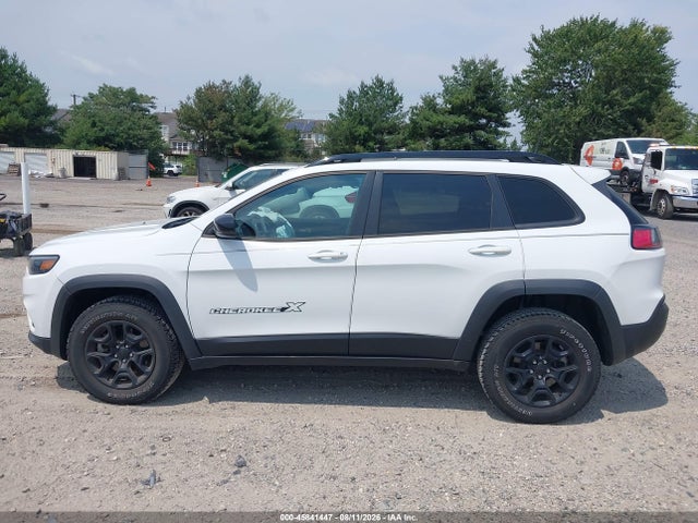 45841447 :رقم المزاد ، 1C4PJMCX8ND542619 vin ، 2022 Jeep Cherokee X 4x4 مزاد بيع